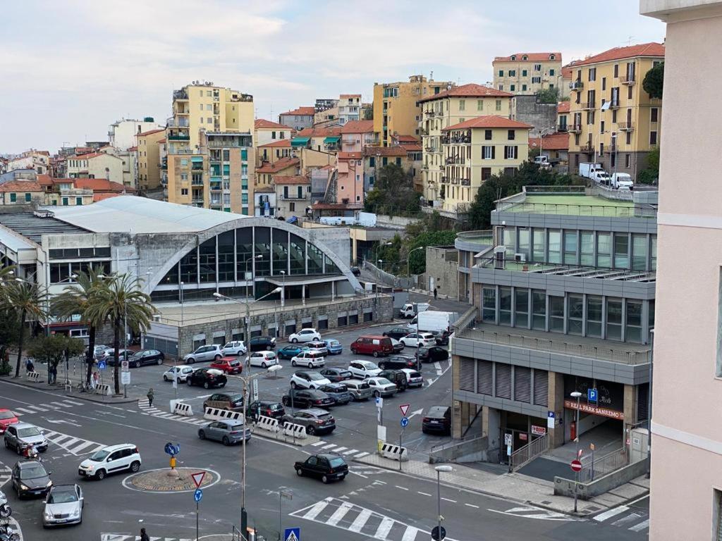 Suite Aurora Luxury In The Center Of سانريمو المظهر الخارجي الصورة